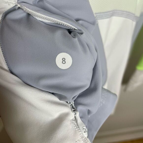 LULULEMON TRAIL BOUND LONG SLEEVE 8 WHITE CLEAR MINT Top Running Hiking Workout - Picture 6 of 9